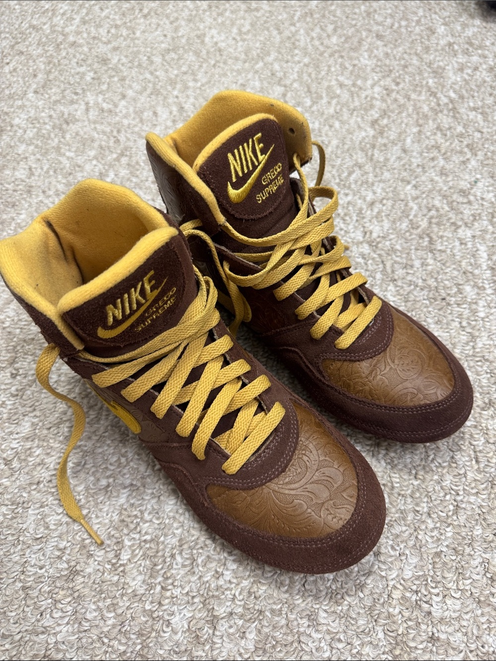 Nike Women’s High-Top Sneakers in Brown and Yellow